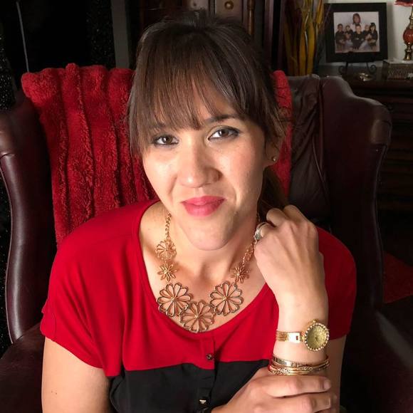 Meet your Posher, Brandy - Picture 1 of 1